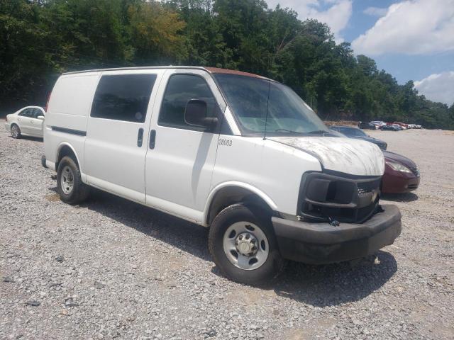 1GCGG25C881110468 - 2008 CHEVROLET EXPRESS G2 WHITE photo 4