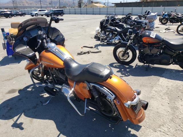 1HD1KTM10FB664880 - 2015 HARLEY-DAVIDSON FLTRXS ROAD GLIDE SPECIAL ORANGE photo 3