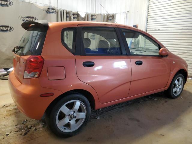 KL1TD66657B722506 - 2007 CHEVROLET AVEO BASE ORANGE photo 3