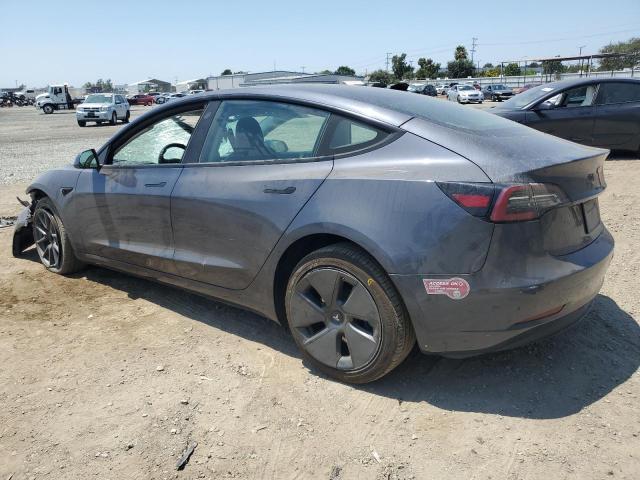 5YJ3E1EAXPF448053 - 2023 TESLA MODEL 3 灰色 照片 2