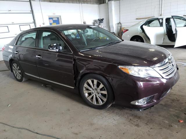 4T1BK3DBXBU433915 - 2011 TOYOTA AVALON BASE MAROON photo 4