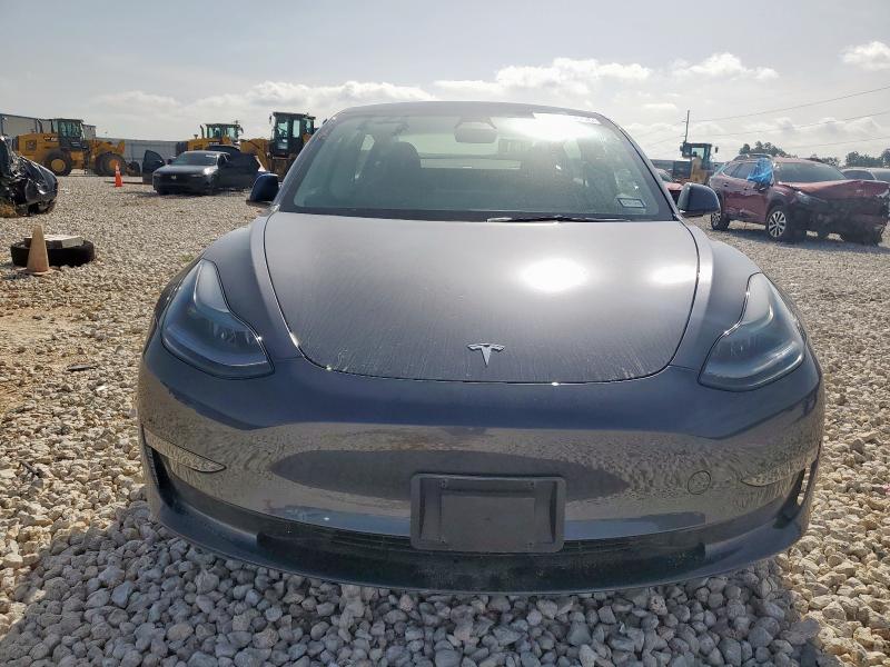 5YJ3E1EA7PF518334 - 2023 TESLA MODEL 3 石墨色 照片 5