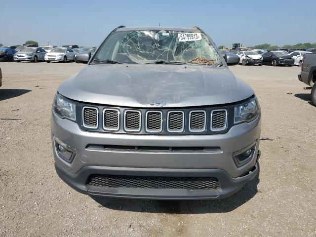 3C4NJDBB9JT160861 - 2018 JEEP COMPASS LATITUDE GRAY photo 5