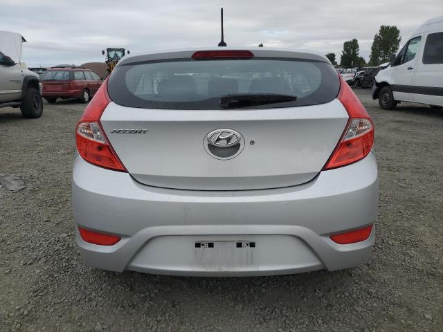 KMHCT5AE6GU247808 - 2016 HYUNDAI ACCENT SE SILVER photo 6