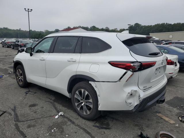 5TDGZRBH8NS591873 - 2022 TOYOTA HIGHLANDER XLE WHITE photo 2