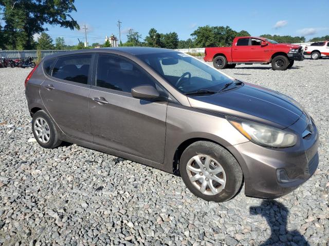 KMHCT5AE2CU030217 - 2012 HYUNDAI ACCENT GLS ყავისფერი ფოტო 4