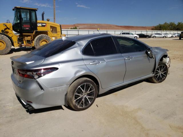 4T1T11AK7PU790959 - 2023 TOYOTA CAMRY SE NIGHT SHADE SILVER photo 3