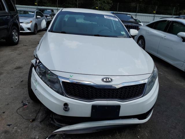 KNAGM4A70D5405643 - 2013 KIA OPTIMA LX WHITE photo 5