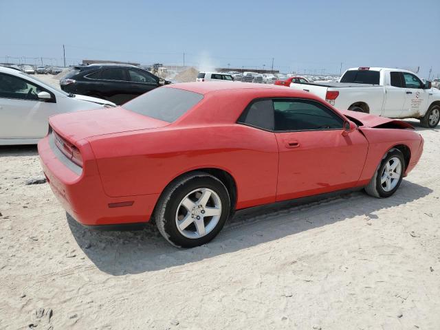 2B3CJ4DV7AH322902 - 2010 DODGE CHALLENGER SE RED photo 3