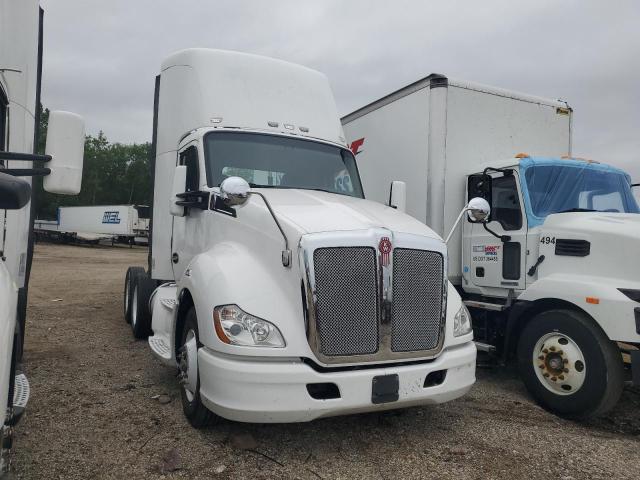 2014 KENWORTH T680 T680, null