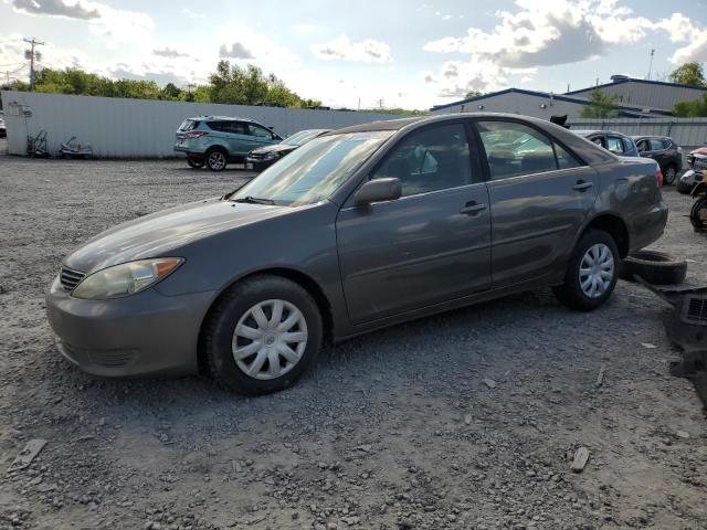 4T1BE32K85U992264 - 2005 TOYOTA CAMRY LE GRAY photo 1