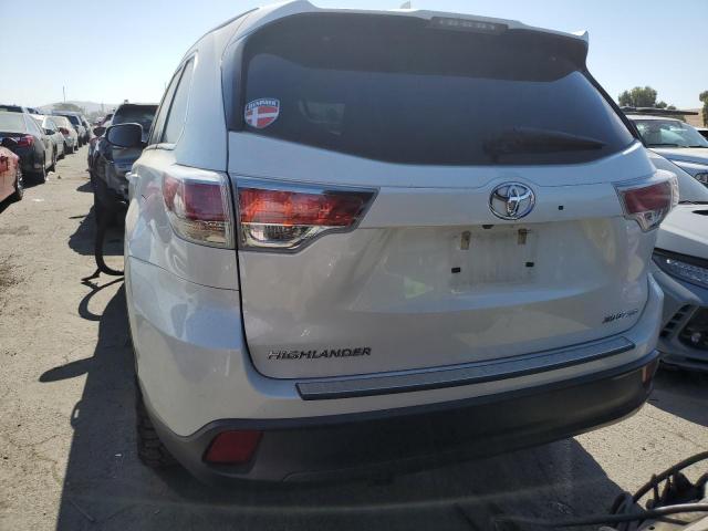 5TDJKRFH8GS503055 - 2016 TOYOTA HIGHLANDER XLE 白色 照片 6