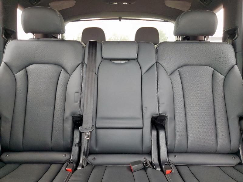 WA1VVBF7XSD008880 - 2025 AUDI Q7 PRESTIGE GRAY photo 10