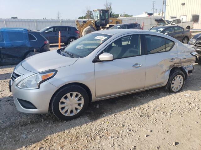 3N1CN7AP7GL850534 - 2016 NISSAN VERSA S SILVER photo 1