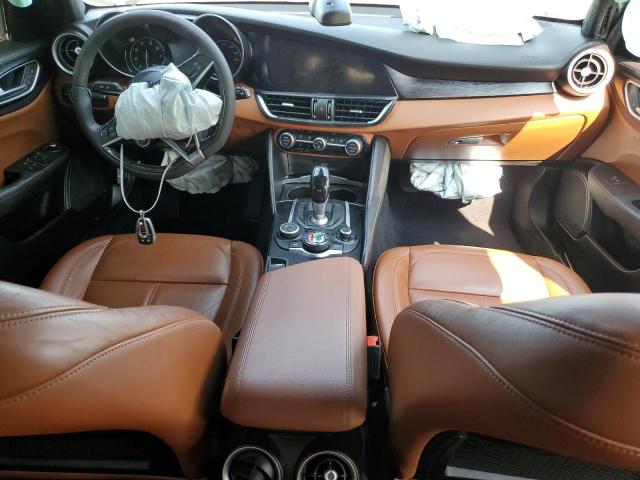 ZARFAEDN1H7535440 - 2017 ALFA ROMEO GIULIA Q4 银色 照片 8