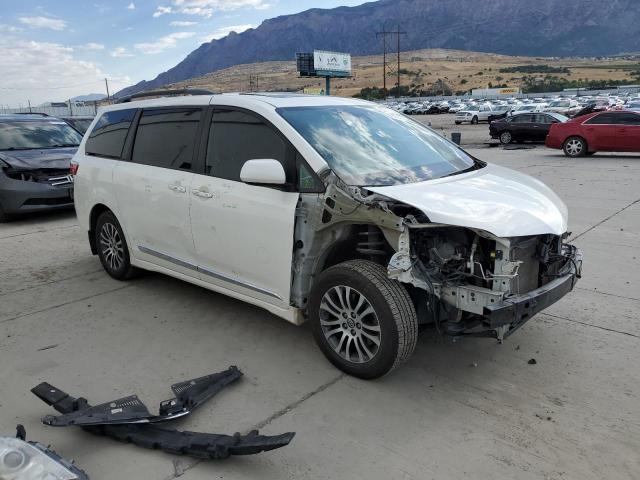 5TDYZ3DC5KS973082 - 2019 TOYOTA SIENNA XLE 白色 照片 4