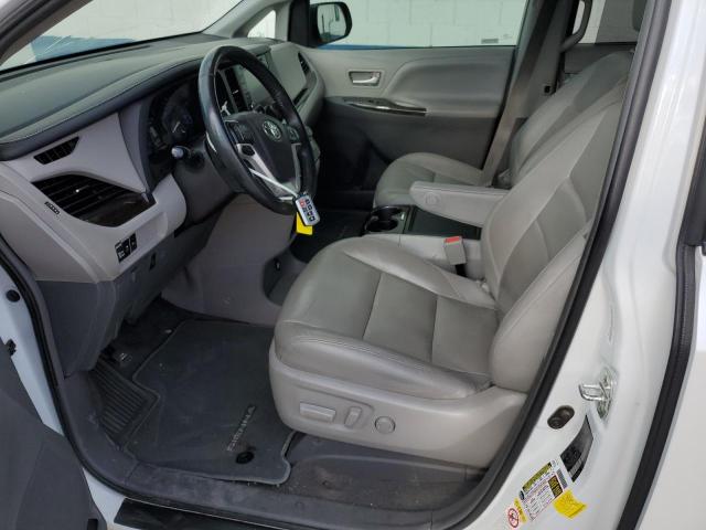 5TDYZ3DC5KS973082 - 2019 TOYOTA SIENNA XLE 白色 照片 7