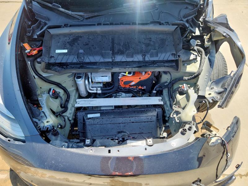 7SAYGDEE3RA262054 - 2024 TESLA MODEL Y GRAY photo 12