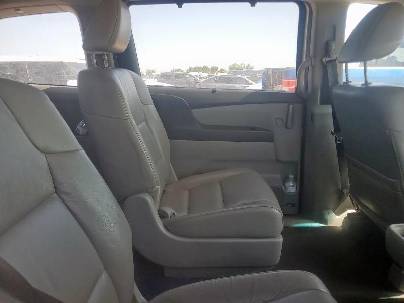 5FNRL5H68DB003272 - 2013 HONDA ODYSSEY EXL SILVER photo 11