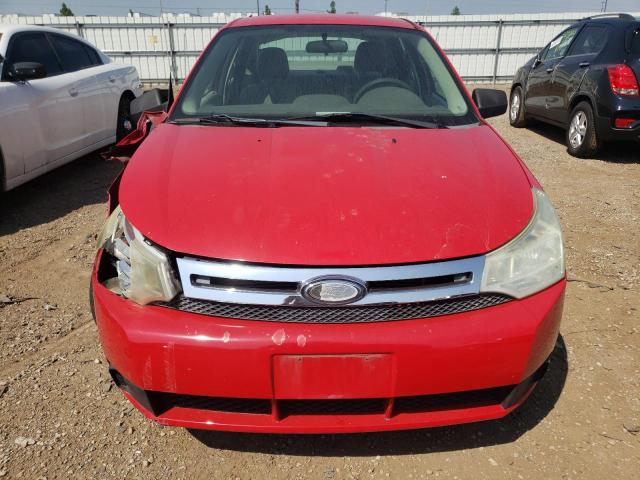 1FAHP34N98W165985 - 2008 FORD FOCUS S/SE RED photo 5