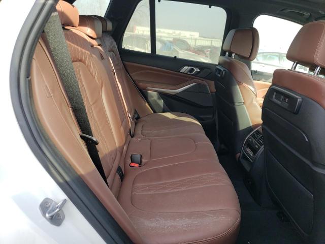 5UXJU2C59KLN67240 - 2019 BMW X5 XDRIVE50I Blanc photo 6