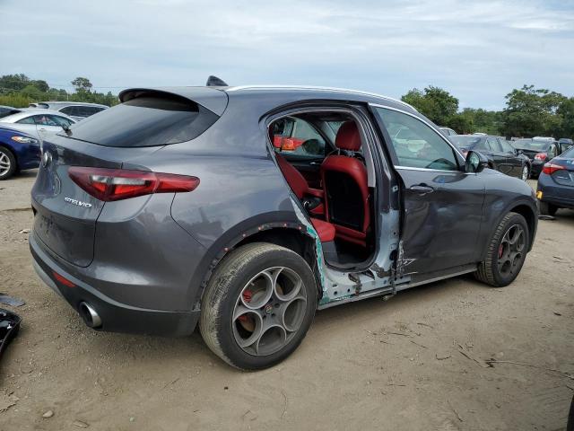 ZASFAKBN0J7B83508 - 2018 ALFA ROMEO STELVIO TI GRAY photo 3