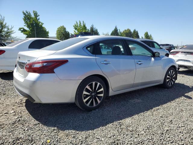 1N4AL3APXJC262512 - 2018 NISSAN ALTIMA 2.5 SILVER photo 3
