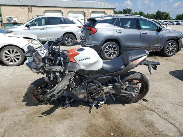 ML5EXER19PDA90310 - 2023 KAWASAKI EX650 R Blanco foto 3