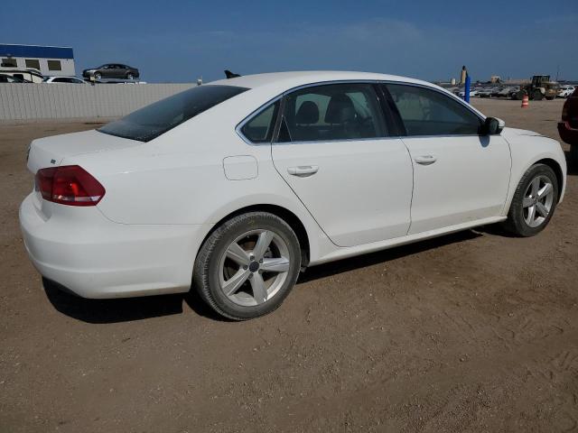 1VWBP7A31CC077093 - 2012 VOLKSWAGEN PASSAT SE WHITE photo 3