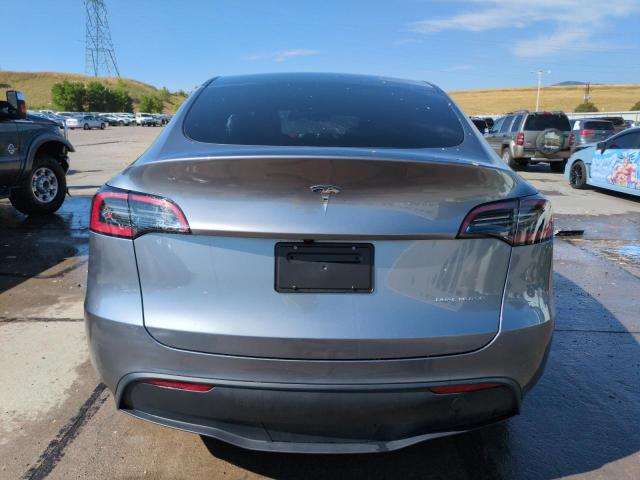 7SAYGDEEXSF292399 - 2025 TESLA MODEL Y GRAY photo 6
