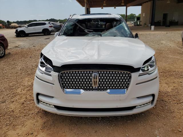 5LM5J7XCXMGL01795 - 2021 LINCOLN AVIATOR RESERVE WHITE photo 5