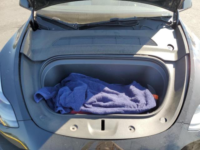 7SAYGDEE5RF986749 - 2024 TESLA MODEL Y Черный фото 11