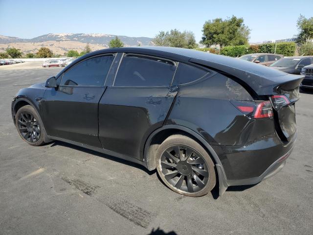 7SAYGDEE5RF986749 - 2024 TESLA MODEL Y Черный фото 2