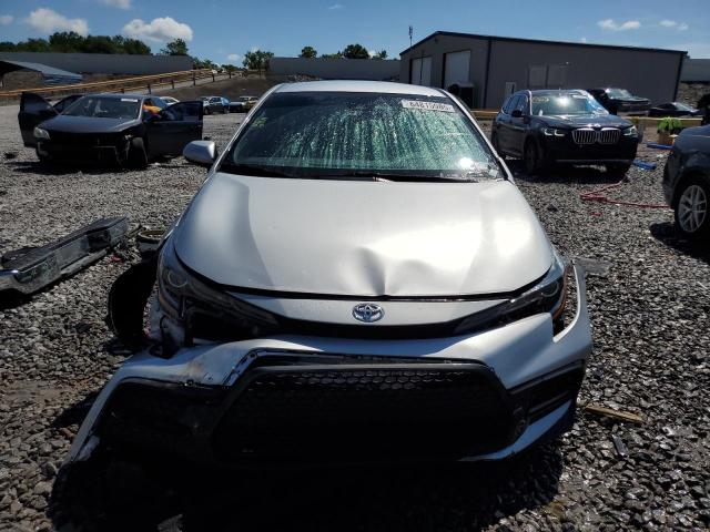 JTDS4MCEXMJ054661 - 2021 TOYOTA COROLLA SE 银色 照片 5