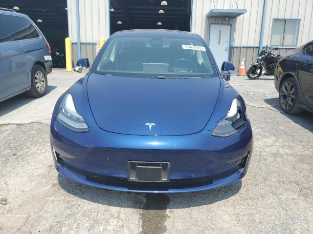 5YJ3E1EB3JF054149 - 2018 TESLA MODEL 3 ლურჯი ფოტო 5