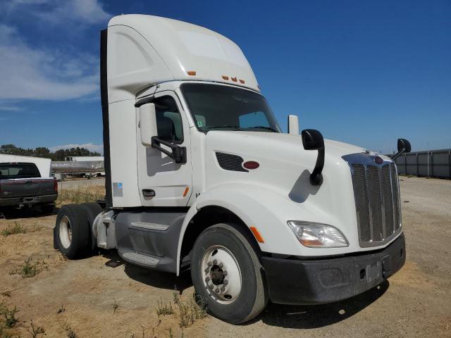 2017 PETERBILT 579, null
