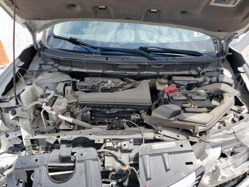 5N1AT2MT6JC758450 - 2018 NISSAN ROGUE S 银色 照片 12