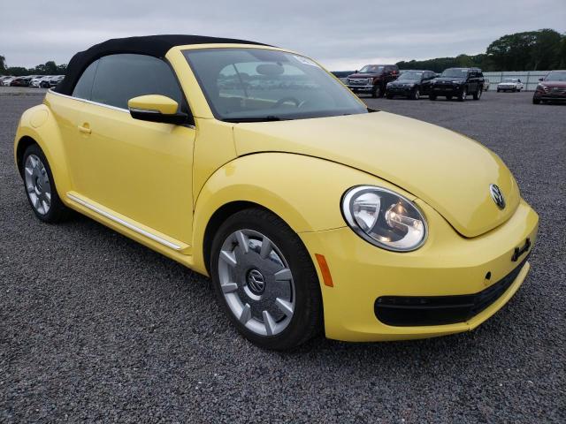 3VW5P7AT2EM803185 - 2014 VOLKSWAGEN BEETLE YELLOW photo 4