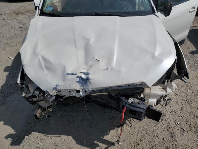 JF2SJADC9GH476891 - 2016 SUBARU FORESTER 2.5I PREMIUM WHITE photo 12