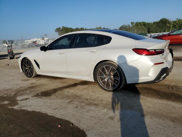 WBAGV8C02LCE26365 - 2020 BMW M850XI WHITE photo 2