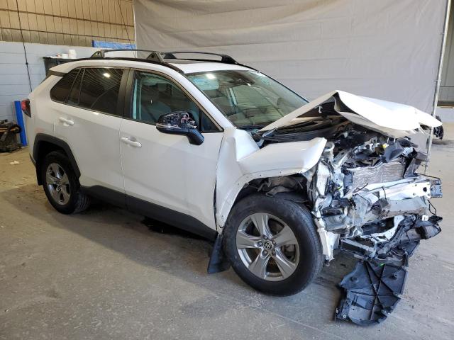 2T3P1RFV1NW300927 - 2022 TOYOTA RAV4 XLE WHITE photo 4