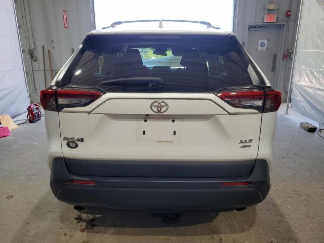 2T3P1RFV1NW300927 - 2022 TOYOTA RAV4 XLE WHITE photo 6
