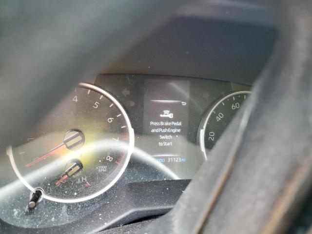 2T3P1RFV1NW300927 - 2022 TOYOTA RAV4 XLE WHITE photo 9