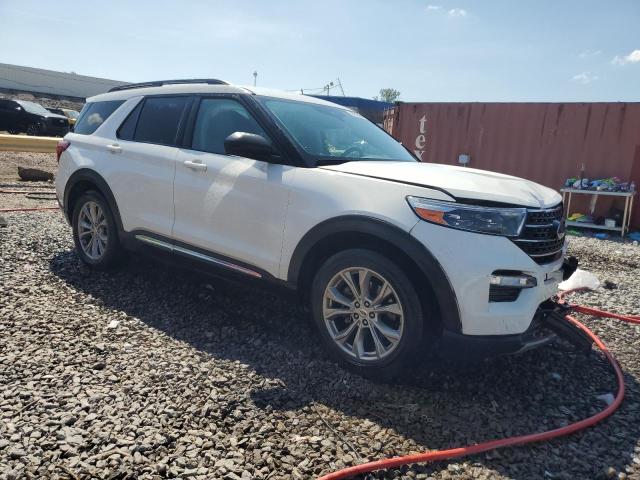 1FMSK7DH2LGC49581 - 2020 FORD EXPLORER XLT WHITE photo 4