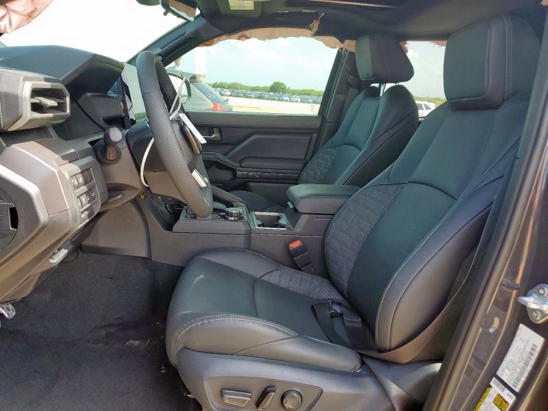 3TMLB5JN0SM117303 - 2025 TOYOTA TACOMA DOUBLE CAB 黑色 照片 7