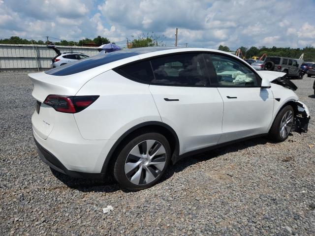 7SAYGAEE2PF782762 - 2023 TESLA MODEL Y Beyaz fotoğraf 3