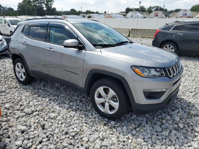 3C4NJDBB7LT174860 - 2020 JEEP COMPASS LATITUDE SILVER photo 4