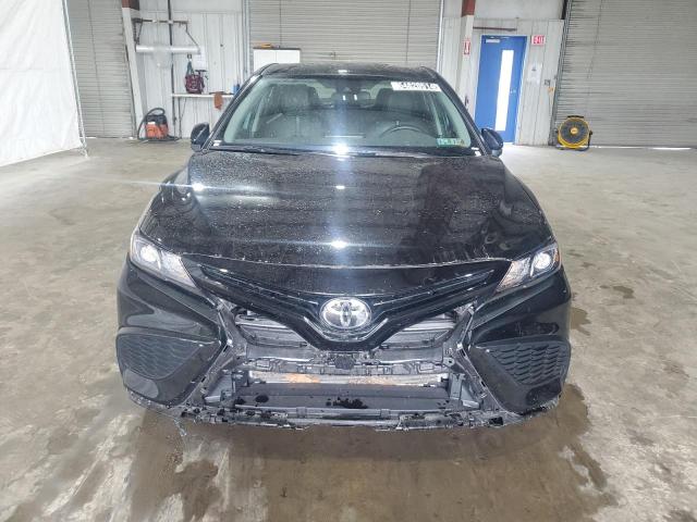 4T1G11AK6PU182772 - 2023 TOYOTA CAMRY SE NIGHT SHADE BLACK photo 5