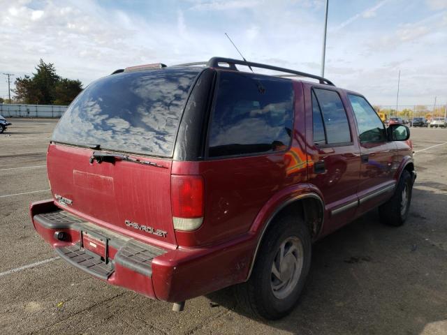 1GNDT13W91K217106 - 2001 CHEVROLET BLAZER RED photo 4