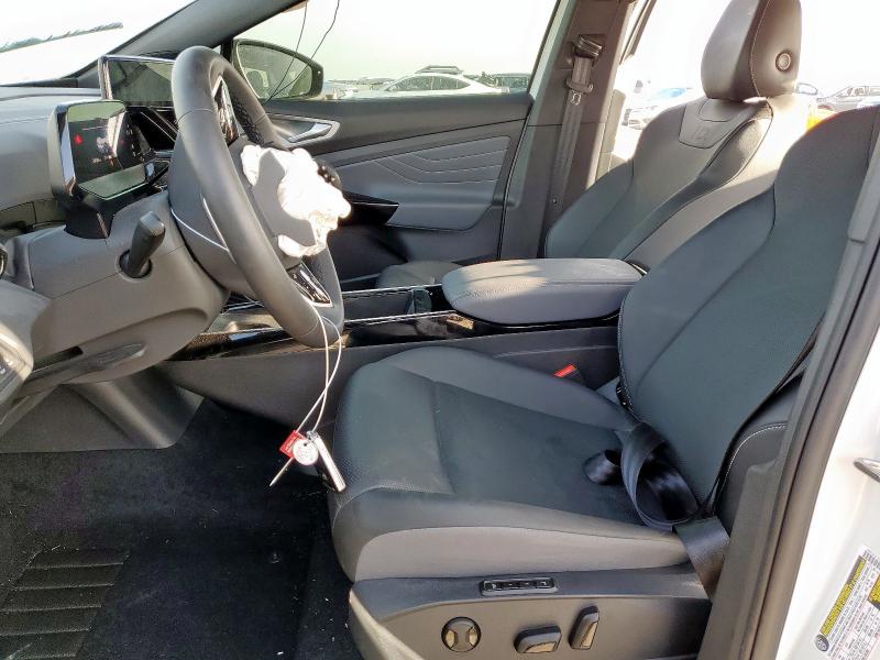 1V2WNPE88PC038103 - 2023 VOLKSWAGEN ID.4 PRO S WHITE photo 7